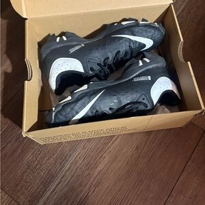 Nike Black and White Women’s Cleats